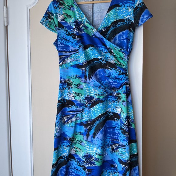 Casual summer dress - Picture 2 of 4